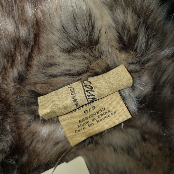 Upcountry by Du Monde Faux Fur Infinity Scarf Brown - Picture 8 of 10